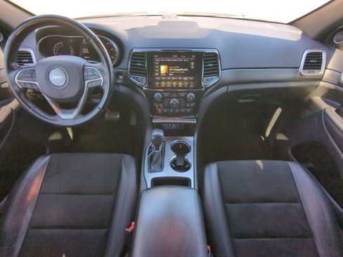 Used 2022 Jeep Grand Cherokee Laredo X image 17