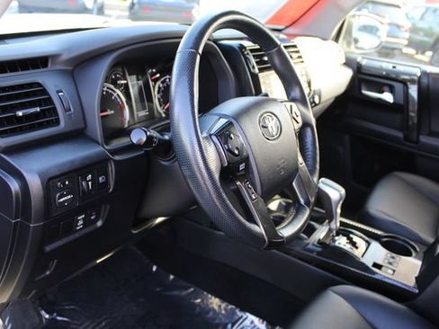 Certified 2024 Toyota 4Runner TRD Off-Road Premium w/ Moonroof Package AWD/4WD image 49