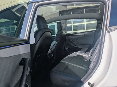 Used 2026 Tesla Model Y Long Range AWD/4WD image 26