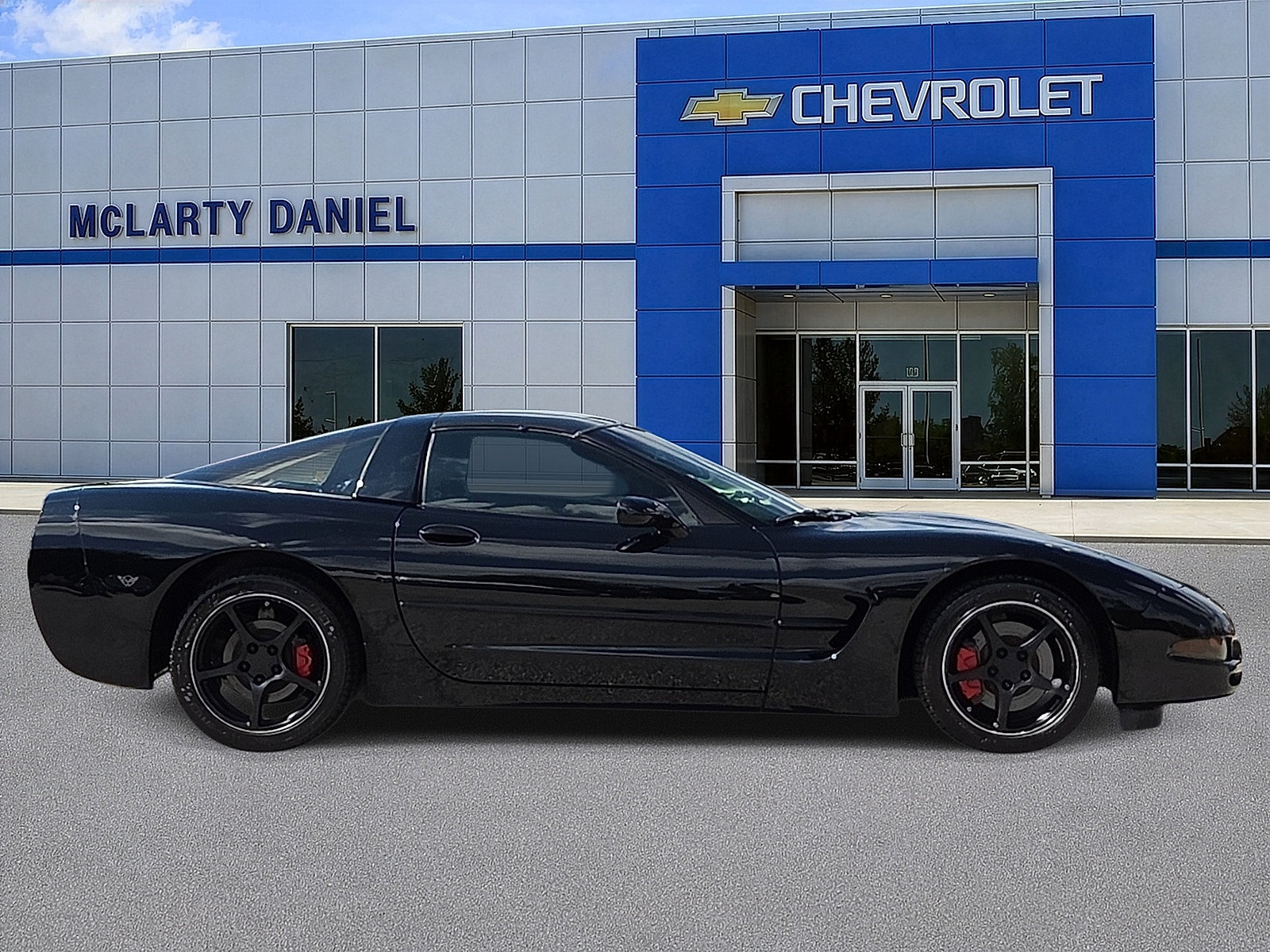 Used 2002 Chevrolet Corvette Coupe w/ Preferred Equipment Group2 RWD image 6