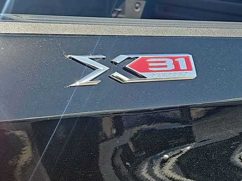 Certified 2025 GMC Sierra 1500 SLT w/ SLT Premium Plus Package image 9