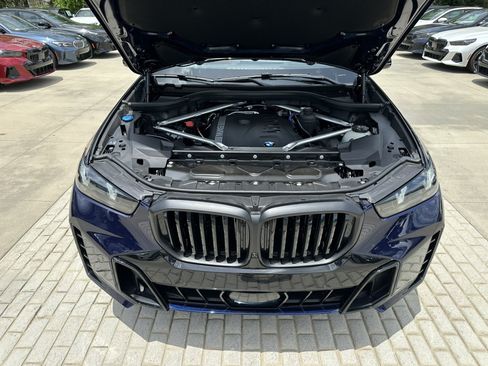 Used 2026 BMW X5 xDrive40i w/ M Sport Package AWD/4WD image 13