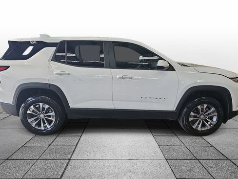 Used 2025 Chevrolet Equinox LT FWD image 4