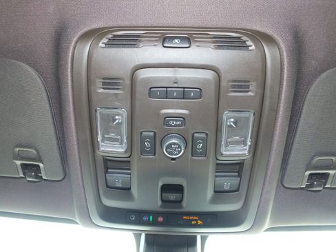 Used 2022 GMC Yukon XL Denali w/ Denali Ultimate Package RWD image 36