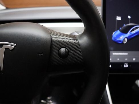 Used 2018 Tesla Model 3 Long Range image 44