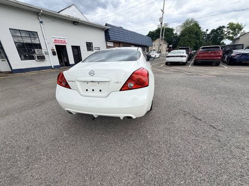 Used 2011 Nissan Altima 2.5 S w/ 2.5S Premium Pkg FWD image 39