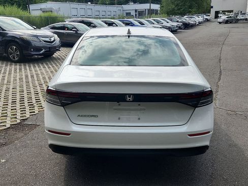 Used 2024 Honda Accord EX image 6