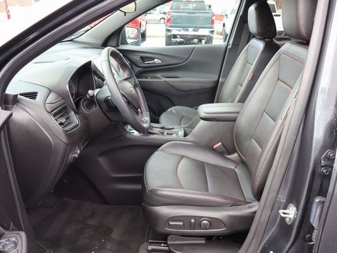 Used 2023 Chevrolet Equinox RS w/ RS Leather Package image 3
