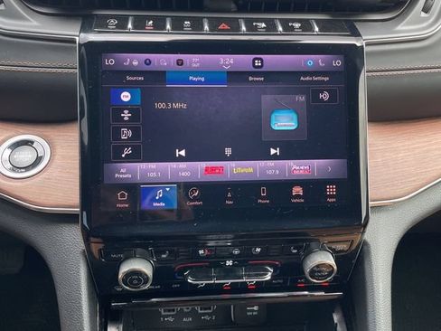 Used 2023 Jeep Grand Cherokee Summit w/ Luxury Tech Group V RWD image 12