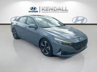 Used 2023 Hyundai Elantra Limited FWD video 1