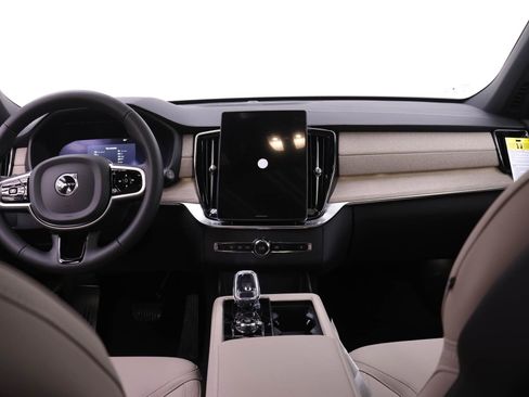 New 2026 Volvo XC90 B6 Plus w/ Protection Package Premier image 8