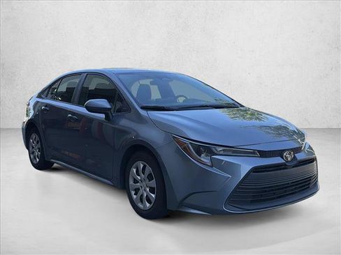 Used 2024 Toyota Corolla LE FWD image 3