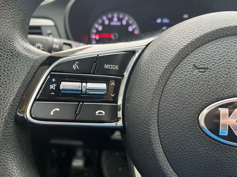 Used 2020 Kia Optima LX FWD image 24
