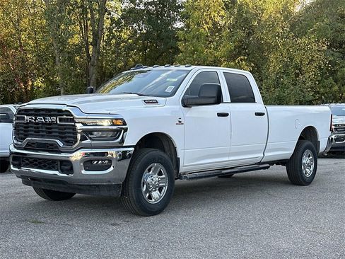 New 2026 RAM 2500 Tradesman w/ Chrome Appearance Group image 6