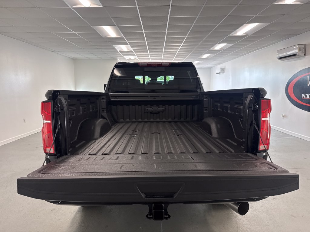 New 2026 Chevrolet Silverado 2500 High Country w/ High Country Premium Package AWD/4WD image 9