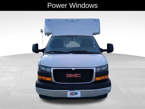 New 2025 GMC Savana 3500 Extended w/ Power Convenience Package image 9