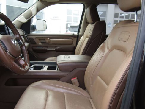 Used 2019 RAM 1500 Limited image 18