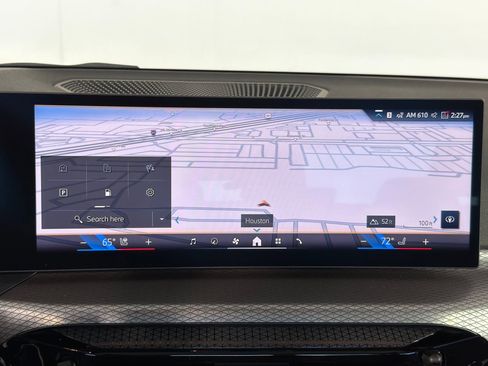 Used 2026 BMW 330i Sedan w/ M Sport Package image 24