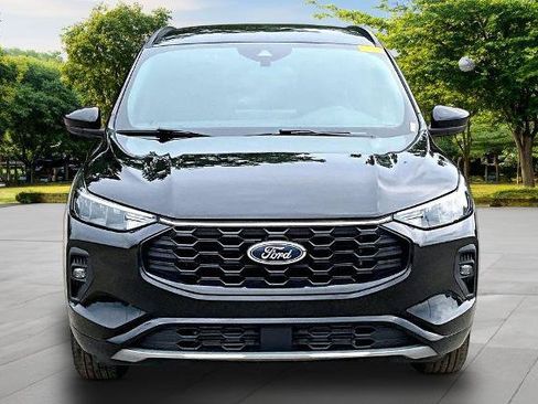 Certified 2024 Ford Escape ST-Line Select w/ Tech Pack #1 AWD/4WD image 3
