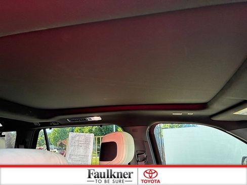 Used 2025 Toyota Sequoia Capstone AWD/4WD image 24