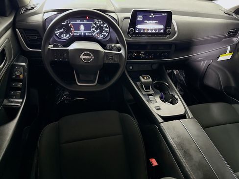 Used 2026 Nissan Rogue S FWD image 17