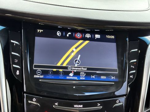 Used 2017 Cadillac Escalade Platinum AWD/4WD image 7