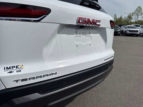 New 2026 GMC Terrain Elevation w/ Technology Package II FWD image 30