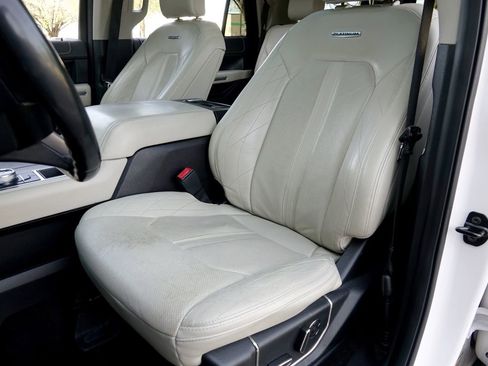 Used 2019 Ford Expedition Max Platinum image 6