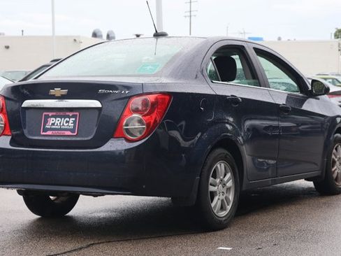 Used 2015 Chevrolet Sonic LT FWD image 5