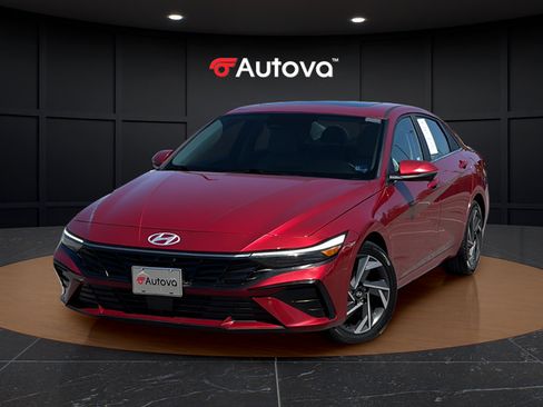 Used 2024 Hyundai Elantra Limited FWD image 1