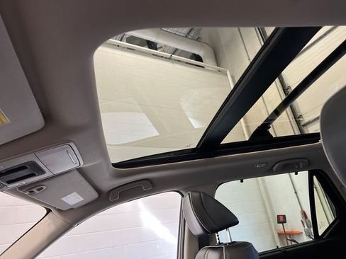 Used 2023 Honda Pilot Elite image 17