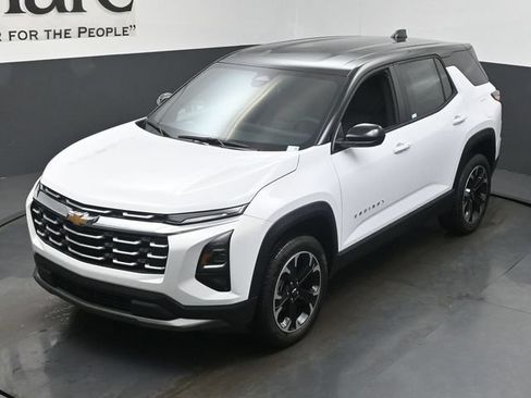 New 2026 Chevrolet Equinox LT w/ Convenience Package II FWD image 23