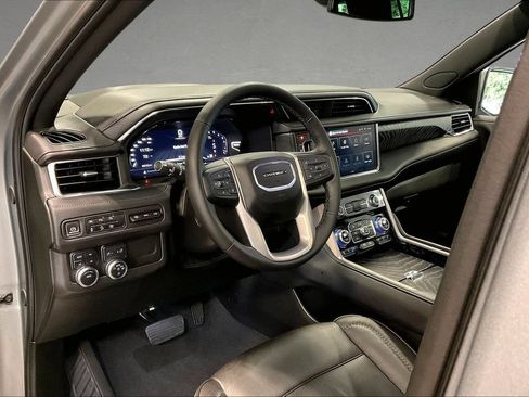 Used 2024 GMC Yukon Denali AWD/4WD image 18