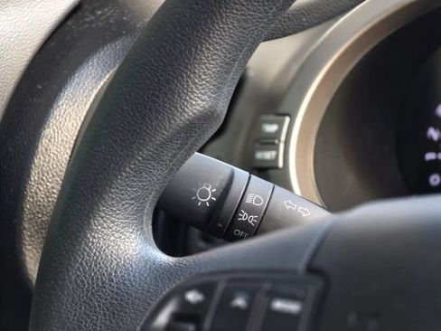 Used 2011 Kia Sportage LX FWD image 17
