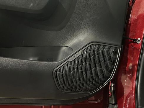 Used 2019 Toyota RAV4 LE image 21