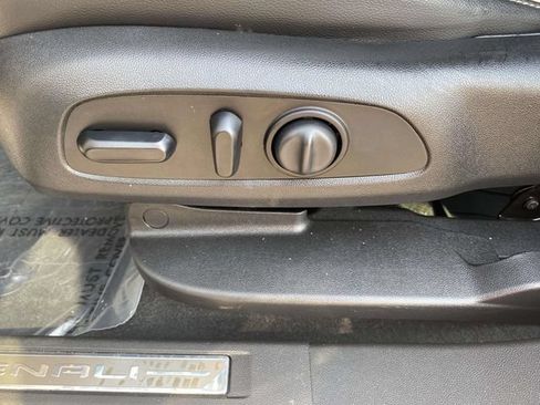 Used 2020 GMC Acadia Denali w/ LPO, Floor Liner Package AWD/4WD image 13