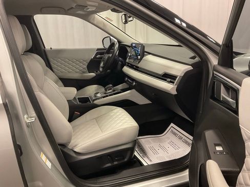 Used 2022 Mitsubishi Outlander SEL AWD/4WD image 27