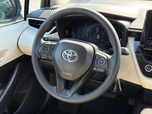 New 2026 Toyota Corolla LE FWD image 29