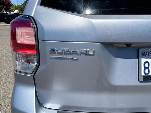 Used 2018 Subaru Forester 2.5i Premium w/ Protection Package #1A AWD/4WD image 9