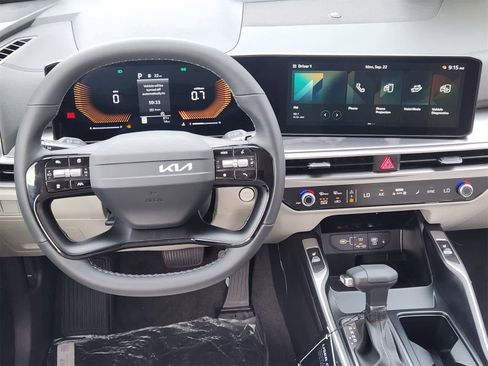 New 2026 Kia Sorento S w/ S Panoramic Sunroof Package image 26