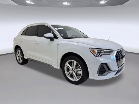 Used 2023 Audi Q3 2.0T Premium AWD/4WD image 7