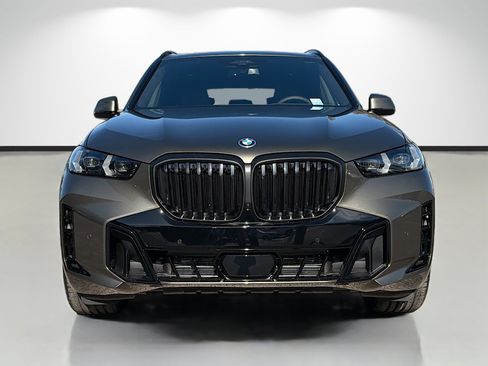New 2026 BMW X5 xDrive50e w/ Executive Package image 8