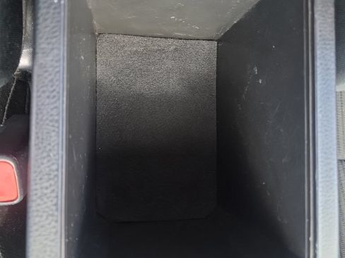 Used 2018 Toyota RAV4 LE w/ All Weather Liner Package FWD image 39