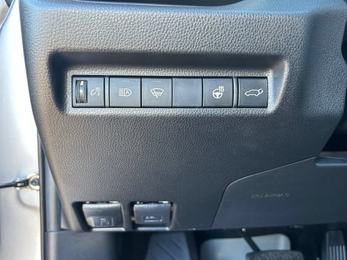 Used 2021 Toyota RAV4 XLE Premium AWD/4WD image 13