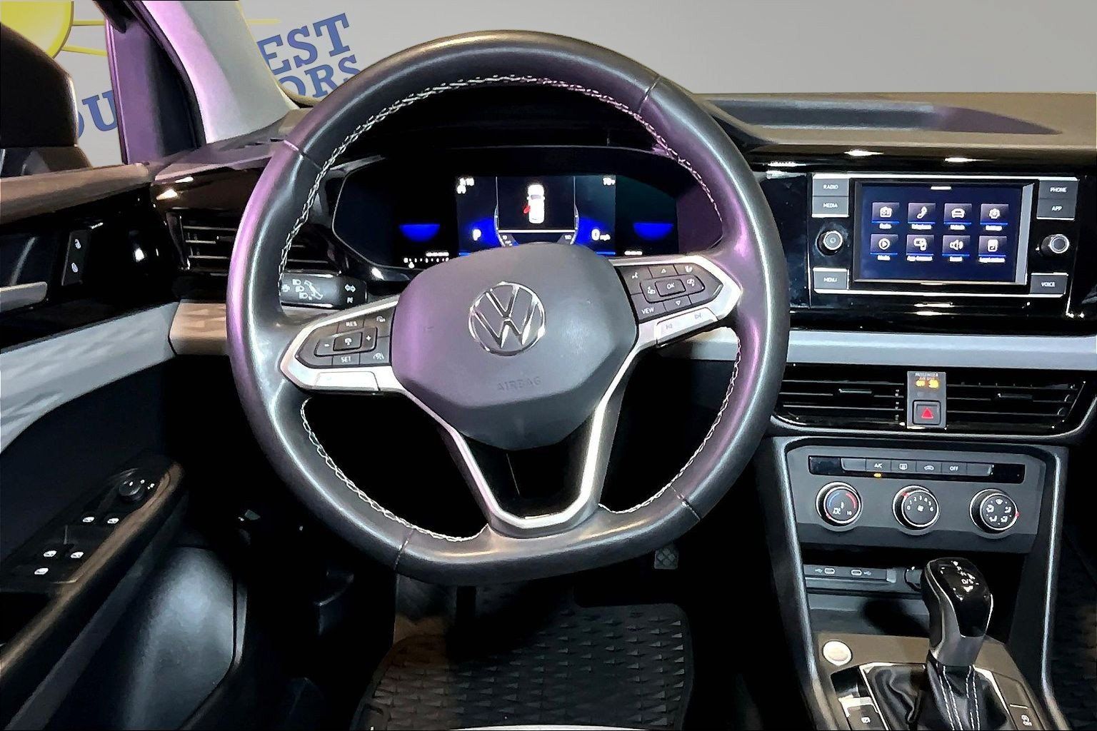 Used 2022 Volkswagen Taos S FWD image 9