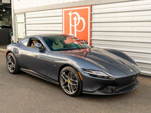 Used 2021 Ferrari Roma RWD image 40