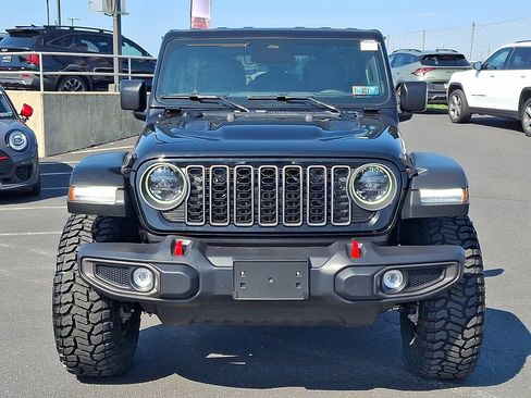 Used 2026 Jeep Wrangler Unlimited Rubicon AWD/4WD image 2