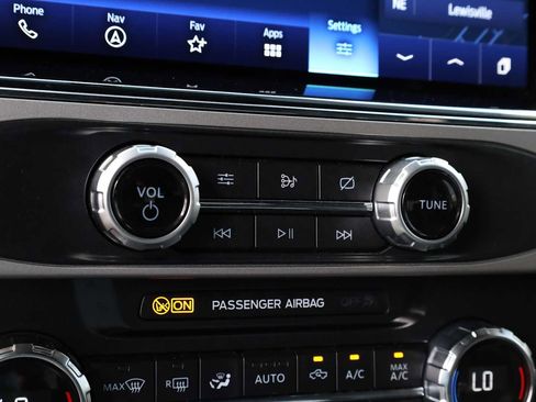 Used 2022 Ford F250 Lariat w/ Lariat Ultimate Package AWD/4WD image 23