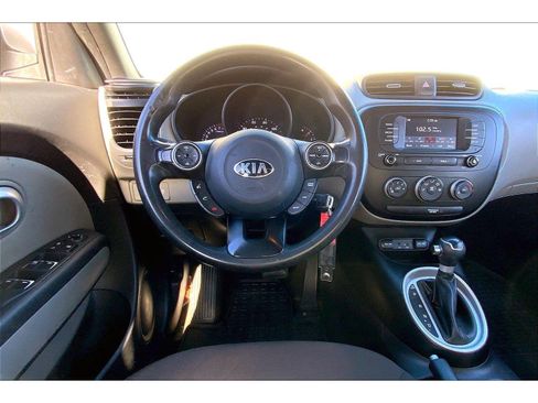 Used 2019 Kia Soul image 5