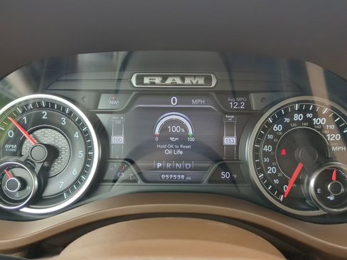 Used 2019 RAM 1500 Laramie image 26